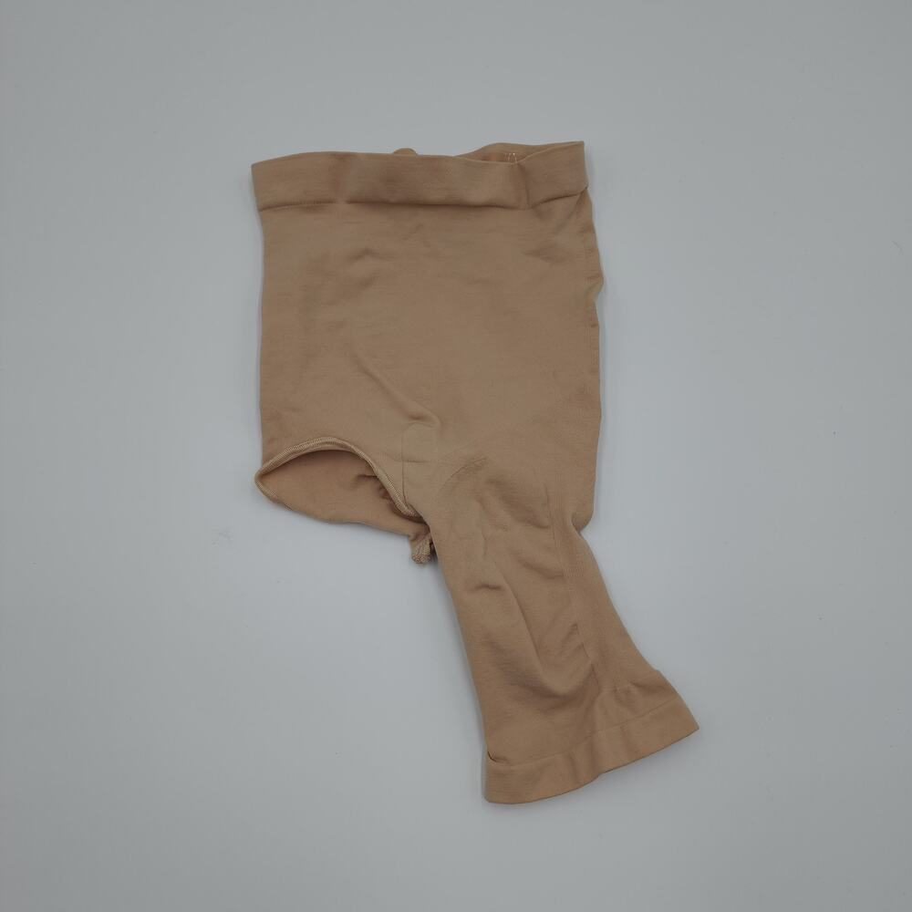 SKIMS Solution Short #2 (Right leg exposed) Beige Size S/M